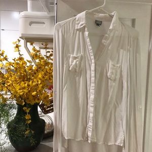 White blouse with knit sleeves